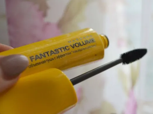 Тушь Mascara Fantastic Volume