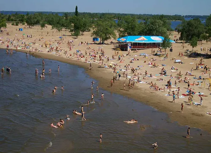 Городской пляж в Саратове