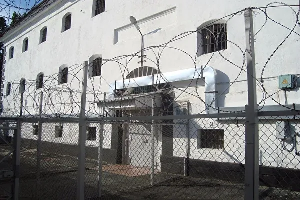 тюрьма1-8