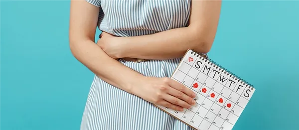 Тянет живот при беременности – почему и что предпринять?